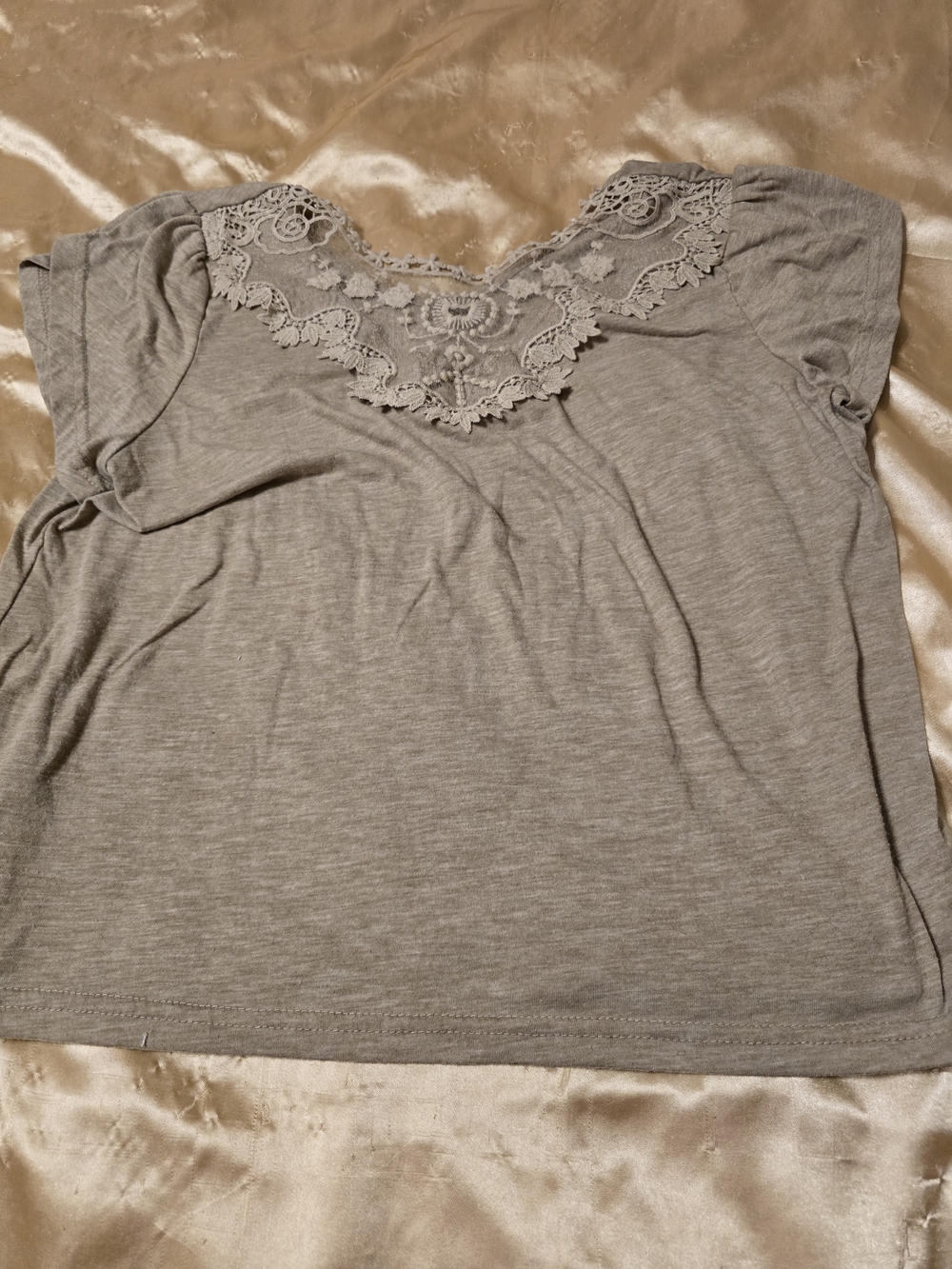 SHEIN Gray Short Sleeve Top with Lace Yoke